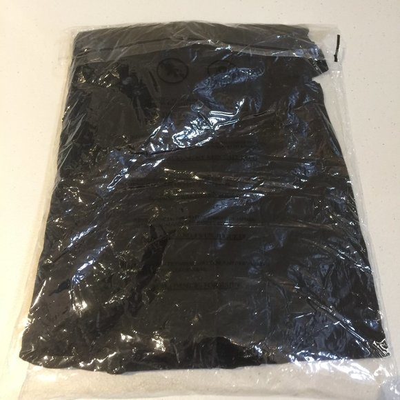 Yest Yessica Short Cardigan Sweater Black Size 4 - Picture 6 of 6